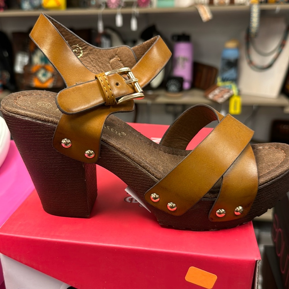 Vintage sandal